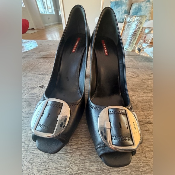 Prada Black Leather Buckle Heels – Vintage 2008 - EU 41 / US 10, 10.5 - Picture 12 of 13
